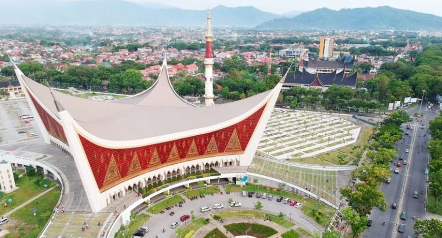 Pesona Budaya Padang yang Tak Lekang Oleh Waktu